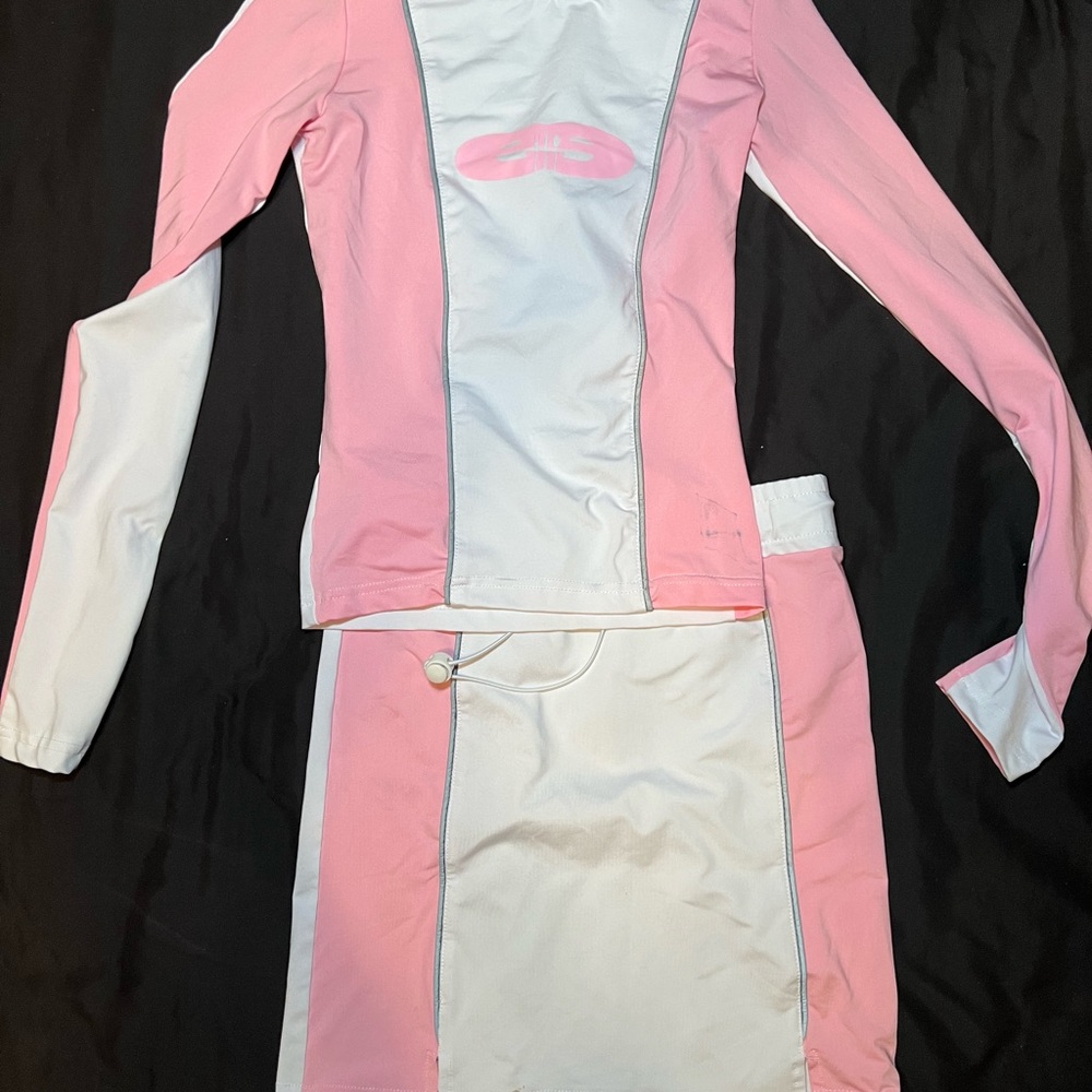Matching Set - Picture 2 of 2